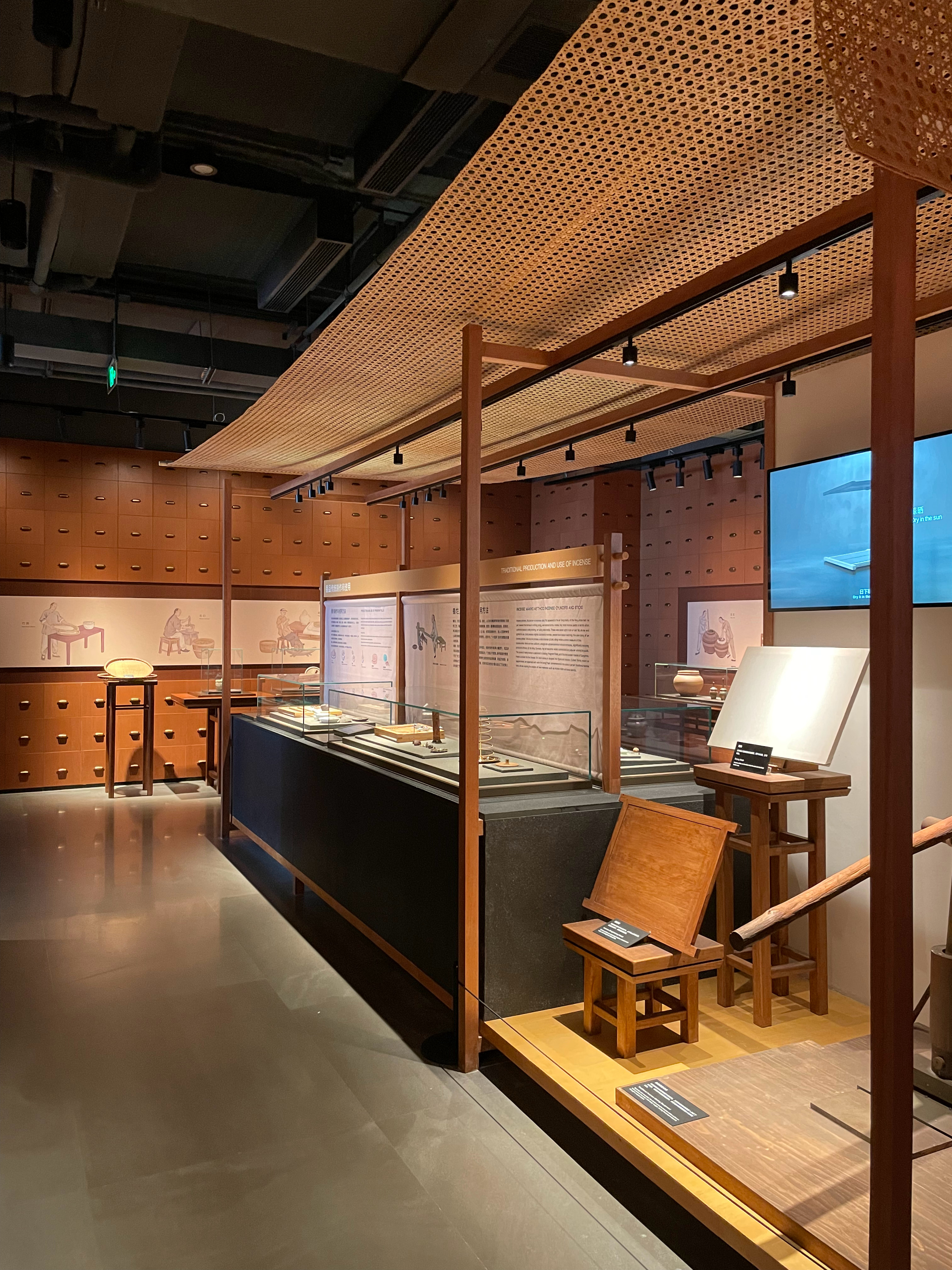 兼具科普性与体验性的香味博物馆，建筑与展览设计审美很好，洗手间很干净，逛了大概三