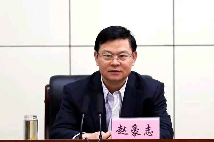 11月21日下午，青岛市委副书记、市长赵豪志率市直有关部门负责同志到即墨区调研督
