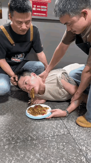 顾客可是上帝啊