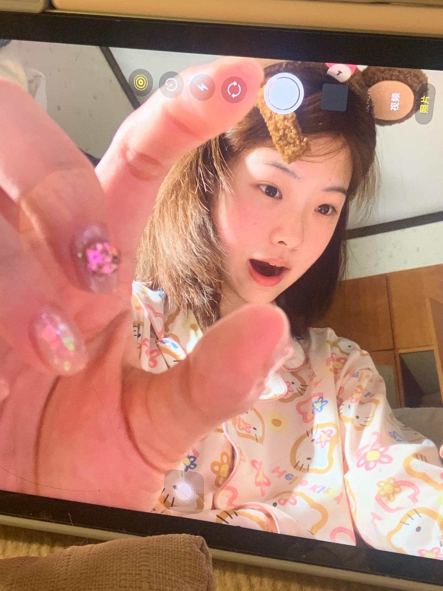 没红过 但被绿过 也值了！⌯>ᴗo⌯ಣ。