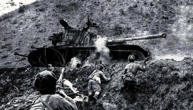 1951年铁原阻击战，美一军离铁原城已不足5公里，铁原失守只有一步之遥，而铁原城