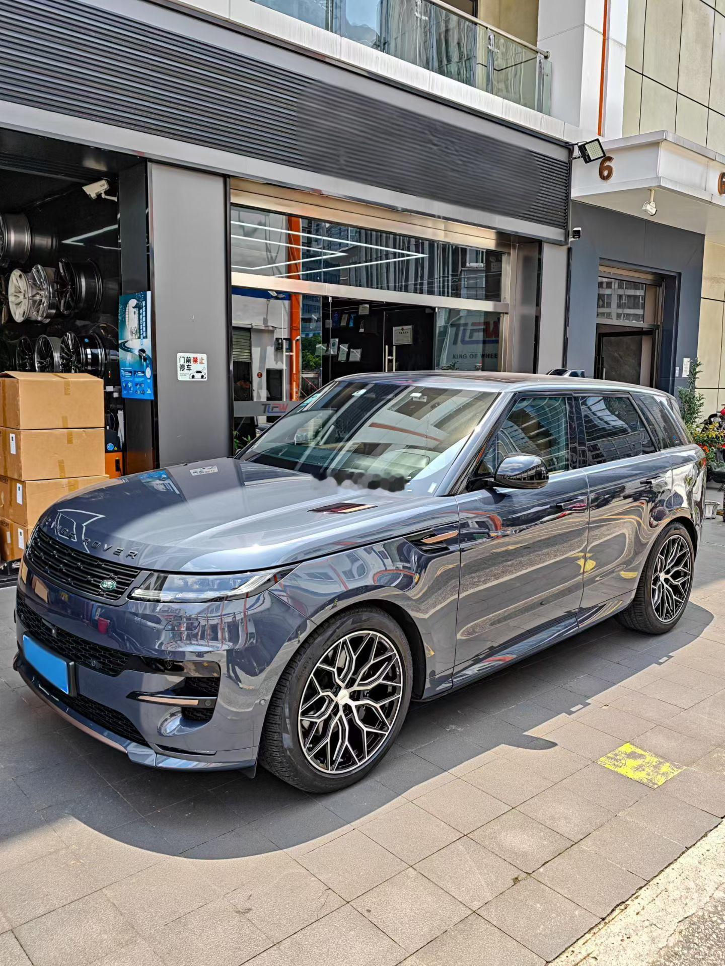 路虎揽胜 完工案例22寸美国🇺🇸Vossen HF2 意大利🇮🇹科吉动平