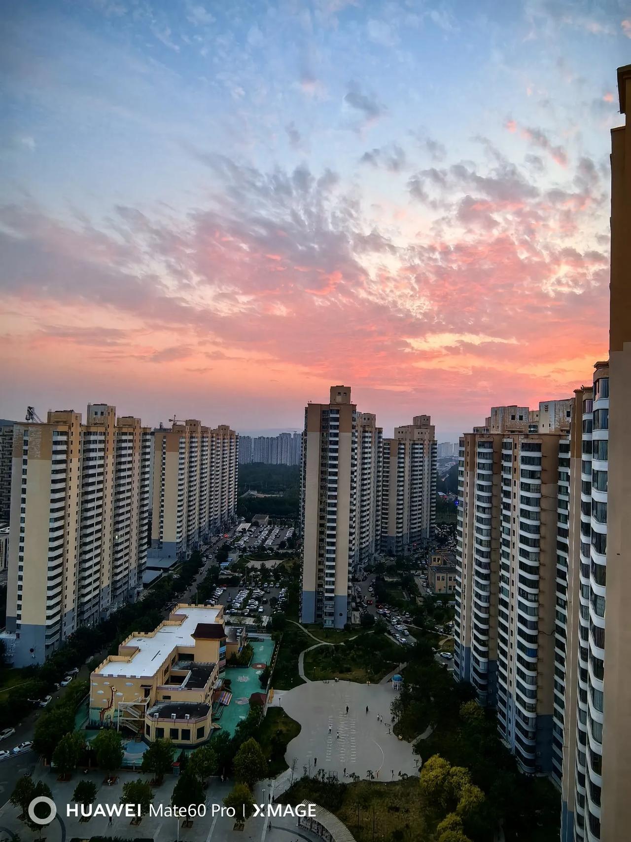 #分享一张随手拍的夜景#山西省临汾市霍州市开元小区。
