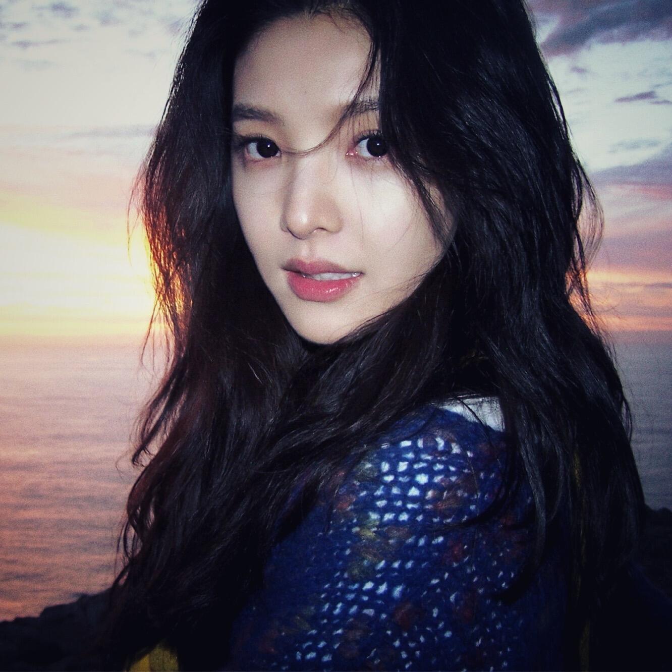 章若楠头像更新🌅 