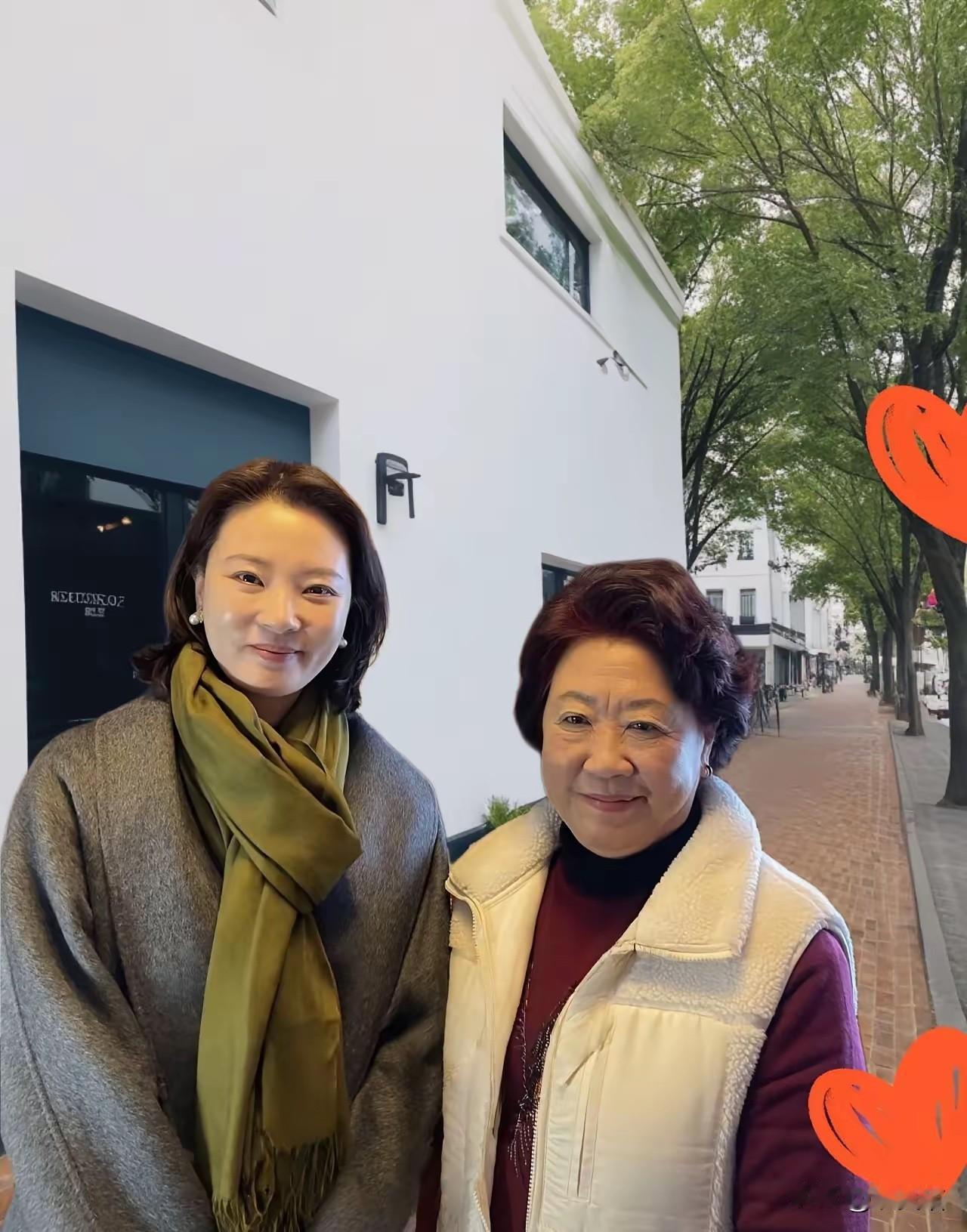 这反转真的让人始料未及！前脚刘芳菲的文化节目刚被庞莱臣嫡曾孙女庞叔令硬核打假，揭