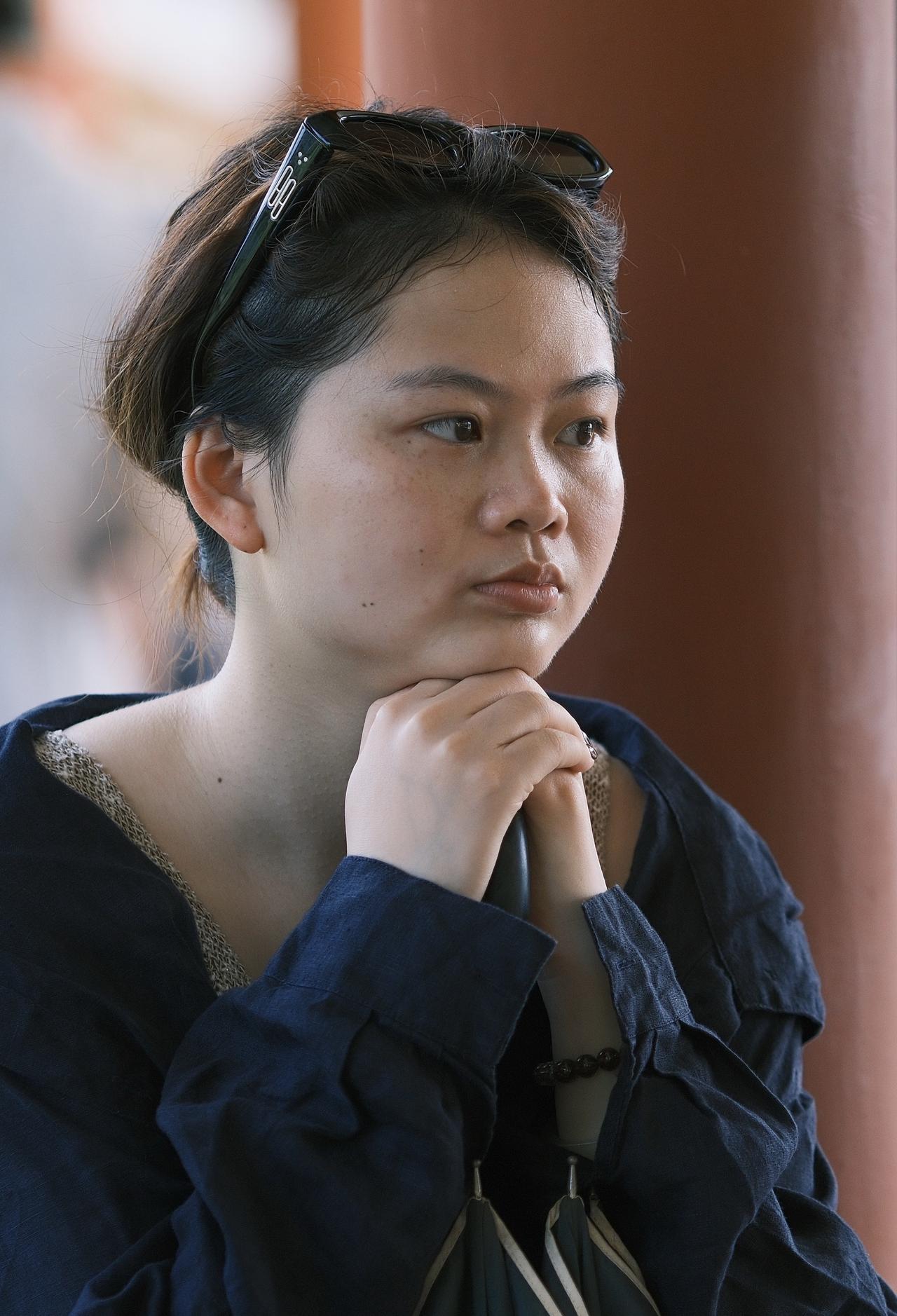 公园抓拍几张松弛感日常 留下你最喜欢的游客照 边走边拍看世界 旅行街拍记录