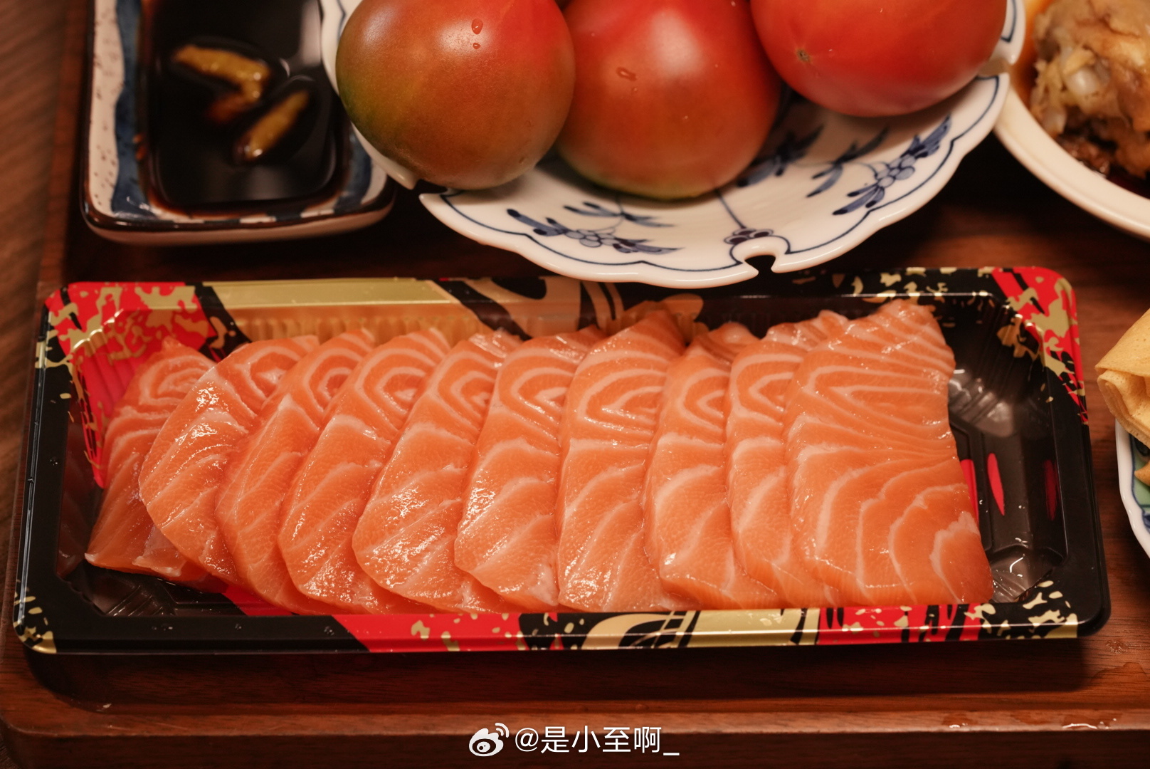 今天吃好饱啊哈哈哈哈哈…本来还剩一块儿煎饼，想着正好晚上吃，结果中午吃完那顿，到