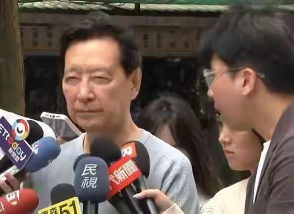 果然还是越没有什么就越把什么喊的大。
赵少康连续两次采访沈博洋让很多蓝营的人恨的