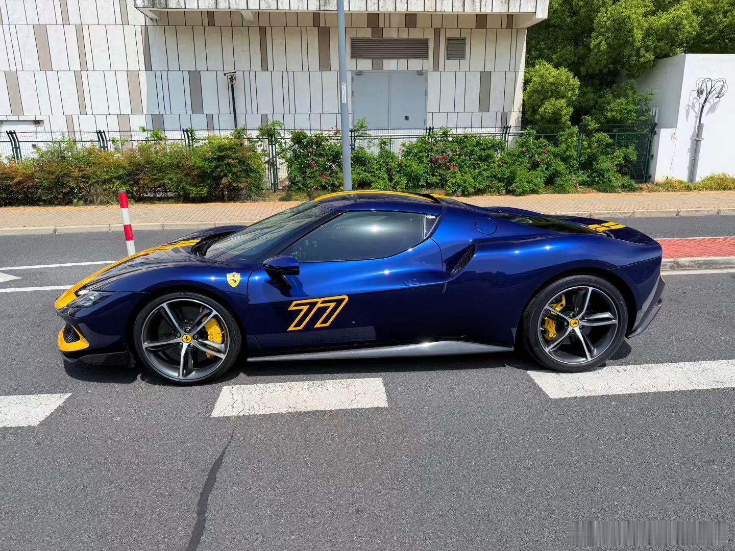 24年法拉利296GTB，选配73万， 4500公里， xpel车衣， 碳纤维外
