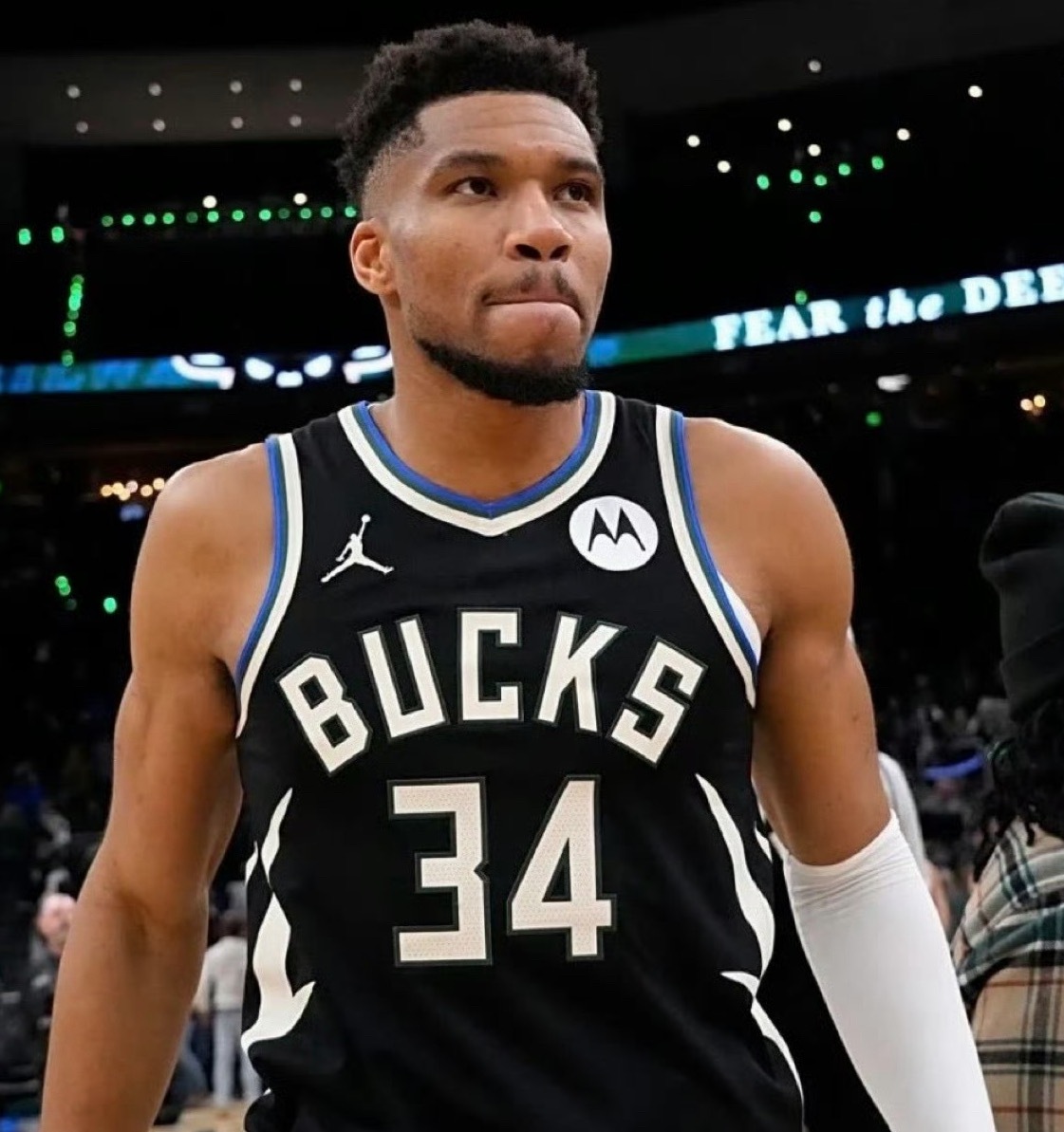 字母哥：“如果你问我内心深处真正想要的是什么？我想一直在雄鹿打到退役，并且再赢一