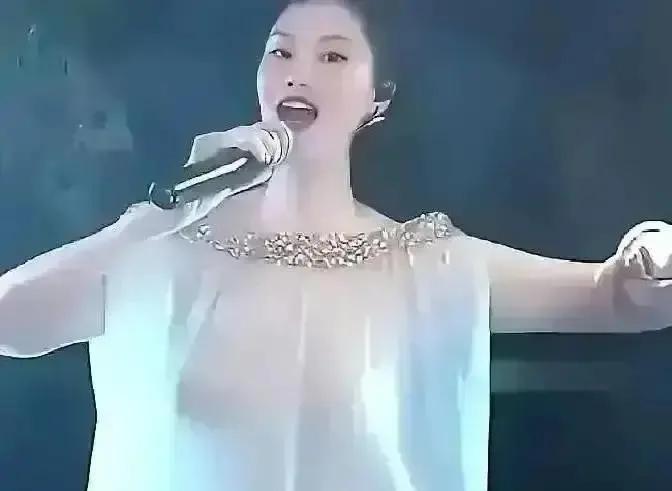 40岁负债在对家庭的影响是明面上，但是对负债人个人来说的话呢，是全身心的精神上啊