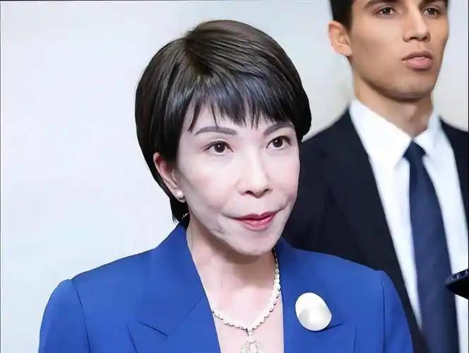 日本油轮被炸，国民在伊朗被捕！高市早苗恐怕要在被窝里笑醒：出兵中东的绝佳借口，终