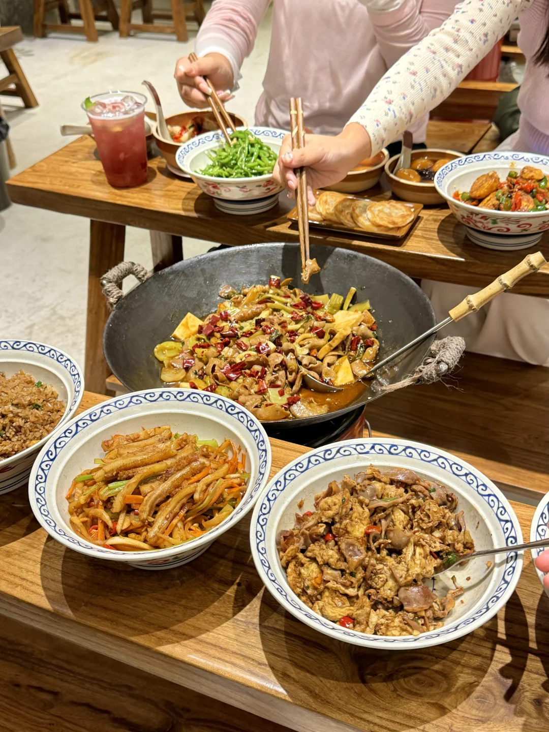 青岛新开的！！！！巨巨巨好吃。。。