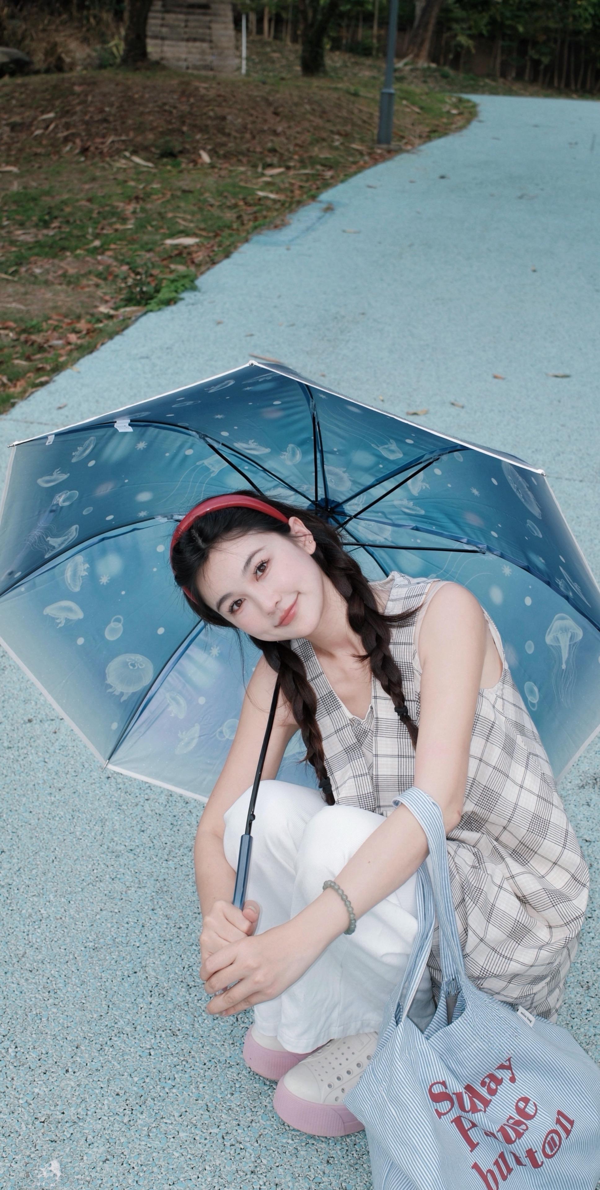 爱惨了富士cc滤镜 阴天拍照太清透了☂️。