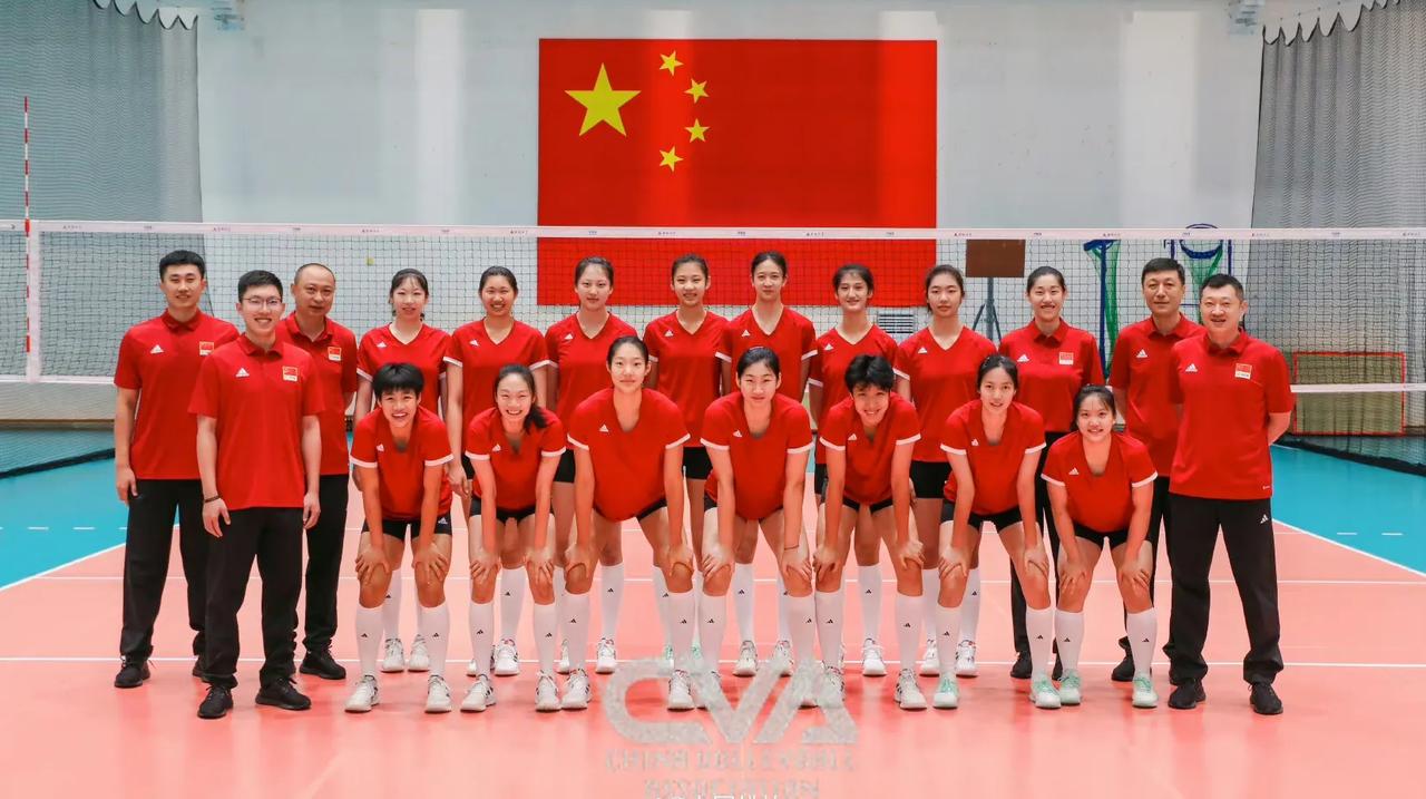 关注中国U18女排参加东亚女排锦标赛的比赛～
8月13日11：30，中国队vs中