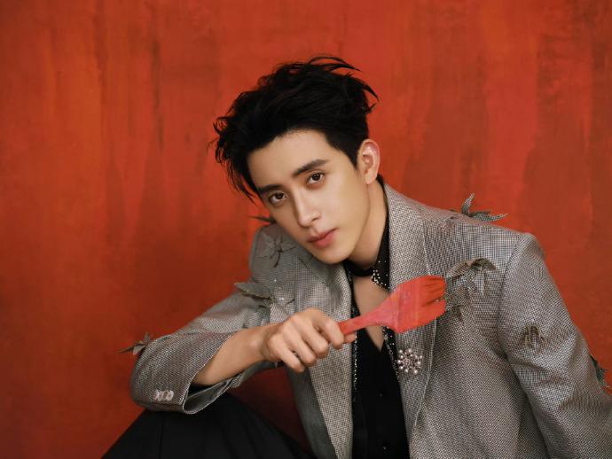 爱奇艺复制人计划很卑鄙！
原创最难，开天辟地，复制品没有什么价值。