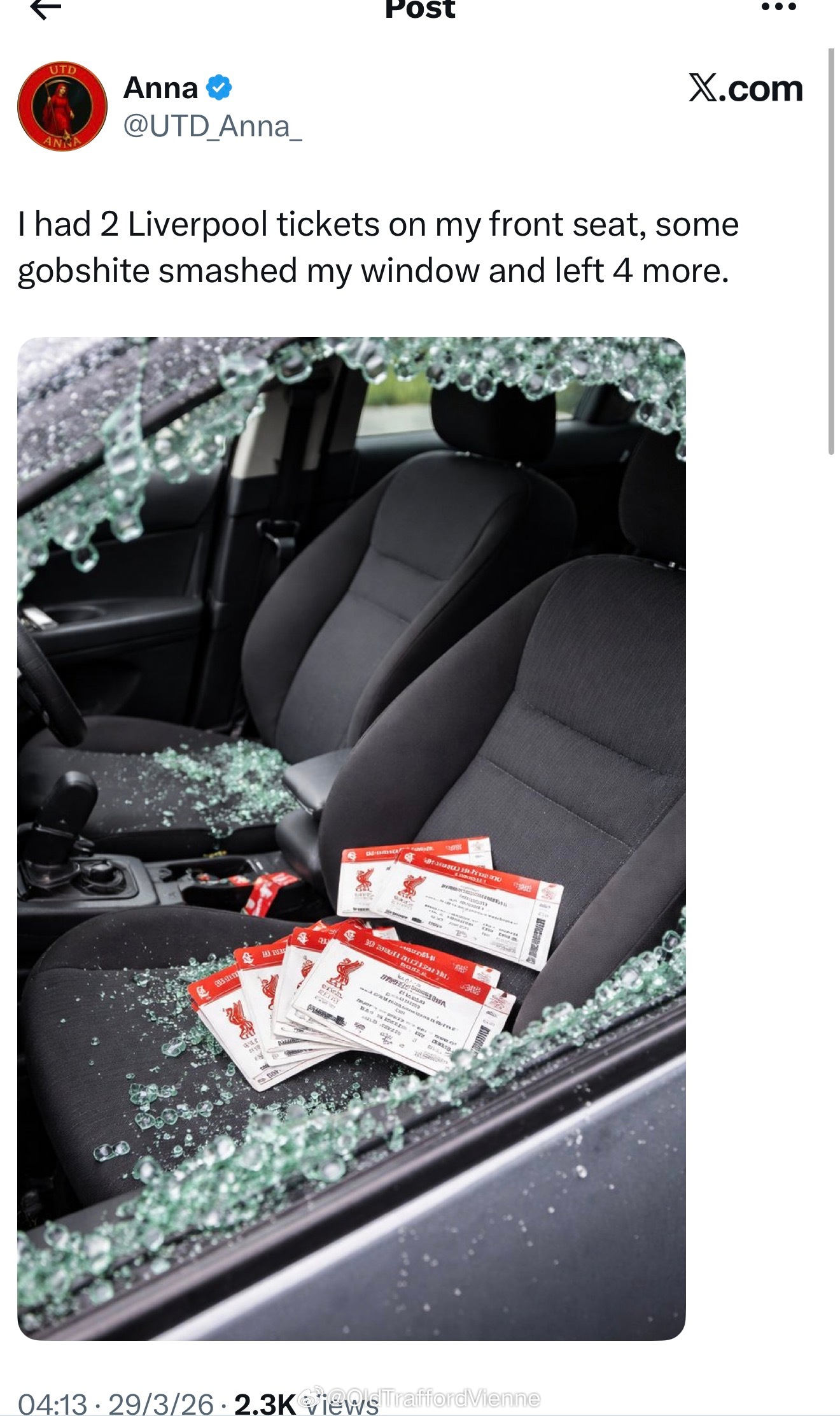 段子：副驾车座上放了两张利物浦比赛门票忘拿了，不知道哪个混蛋把我车玻璃砸破了，又