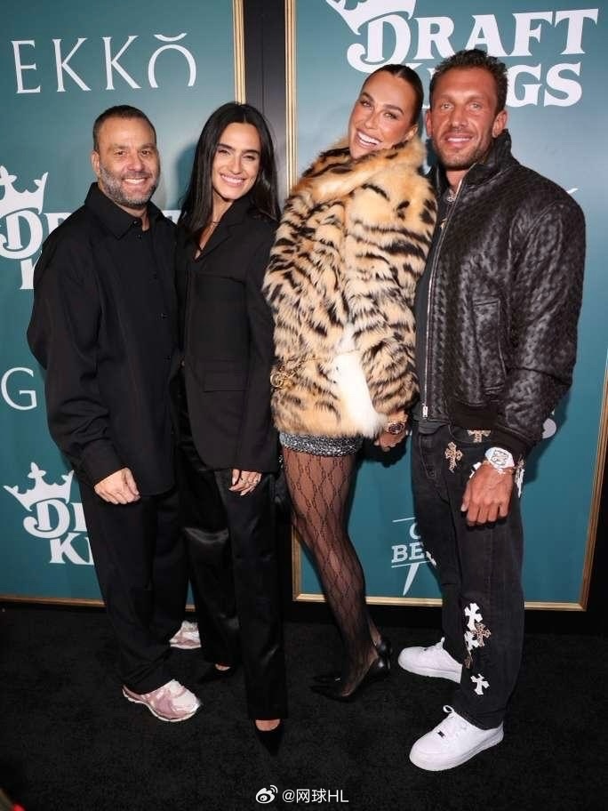 萨巴伦卡这身造型，你觉得如何？网球talking大会wta