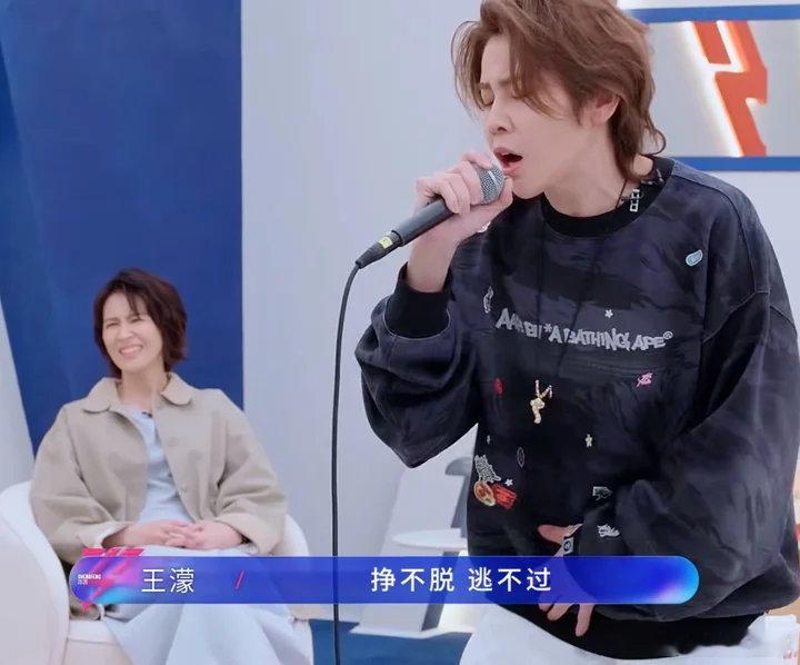 王濛也想当个大vocal王濛唱了那英的默都让让王濛闯入华语乐坛了！ 