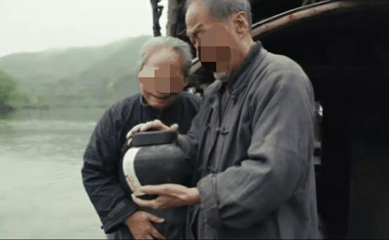 四川广元，女儿在外孙女家中死亡，外孙女第2天没吭一声就将女儿的遗体火化。又因女儿