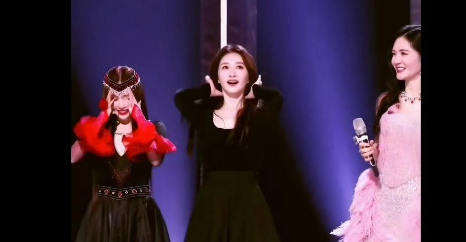 李小冉李小冉每天吃个唐僧 每天吃个唐僧就能青春永驻，小冉姐这脑洞也太大了，王濛都