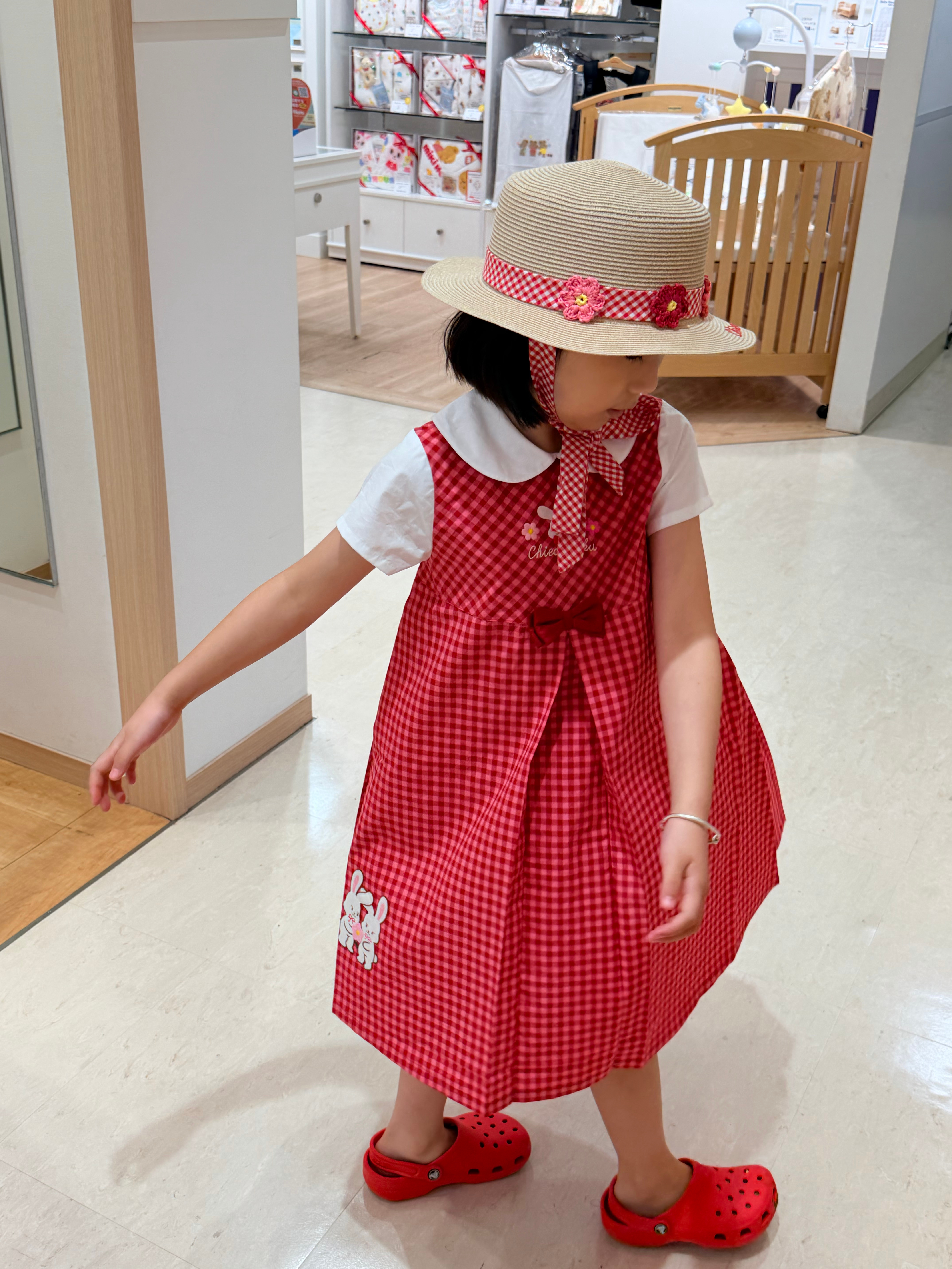 像个萌萌小女孩