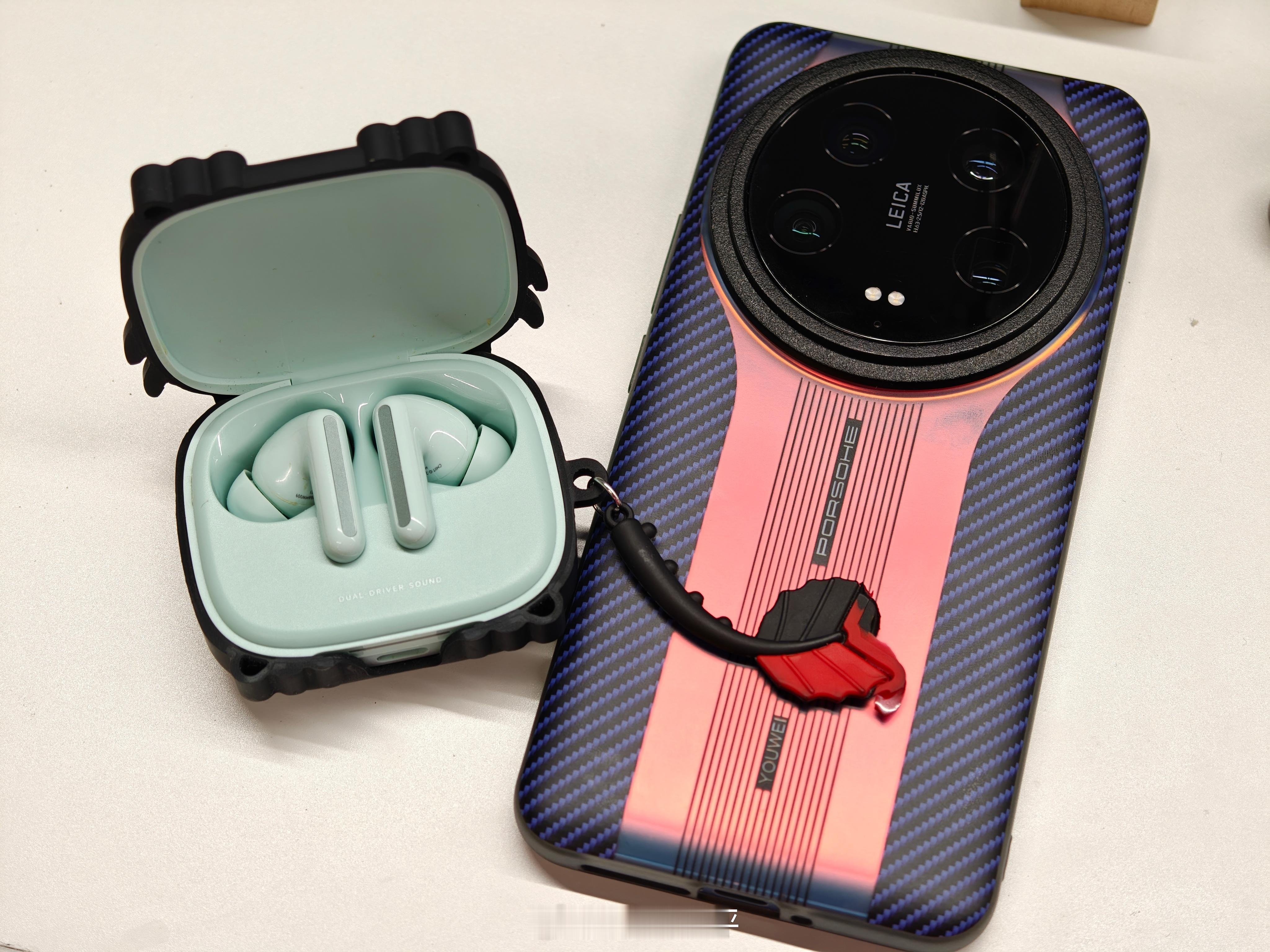 突击检查工作室小伙伴都用什么无线耳机🎧有些是同品牌生态有些是混搭看看有没有大家