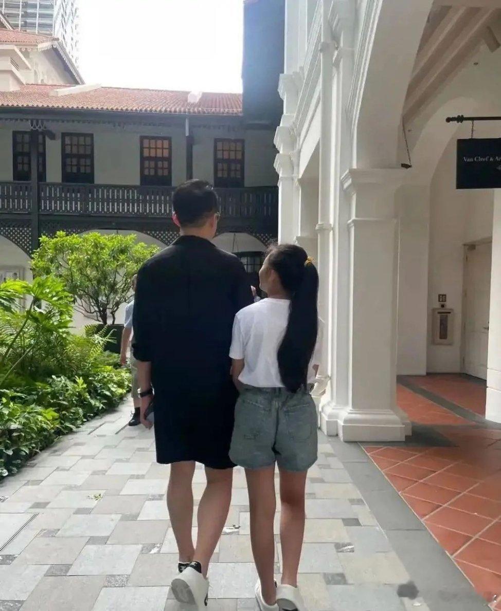 这场意外的离别，让所有人都措手不及台湾那家被千夫所指质疑对家人不够关爱，汪家也以