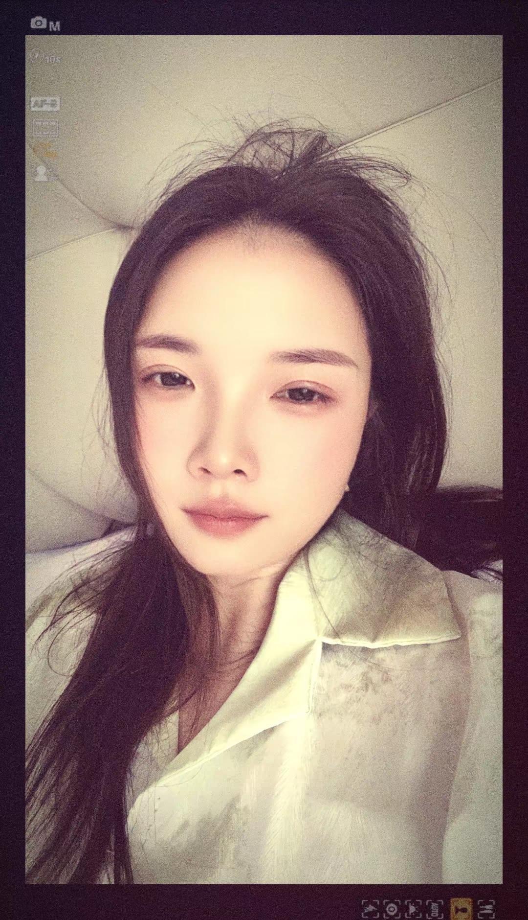 孩子妈妈好想你呀，看到别人一家幸福美满的时候我怎么能不难过，这两天在家想着你哭到