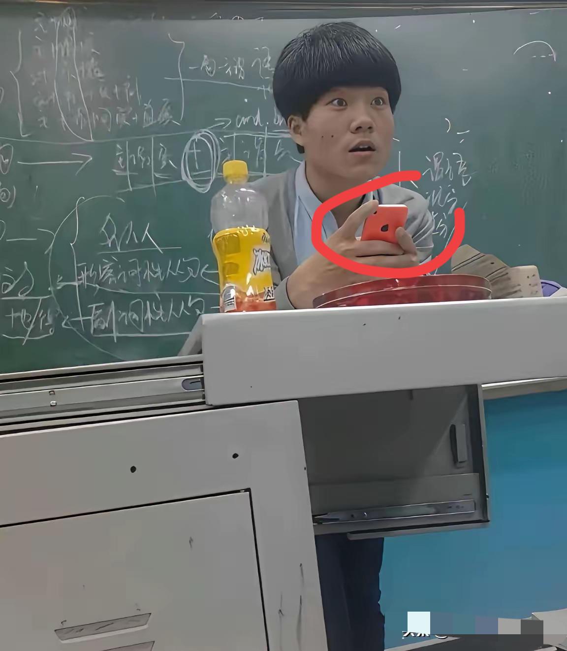 年轻时候的董宇辉，用的手机是什么牌子