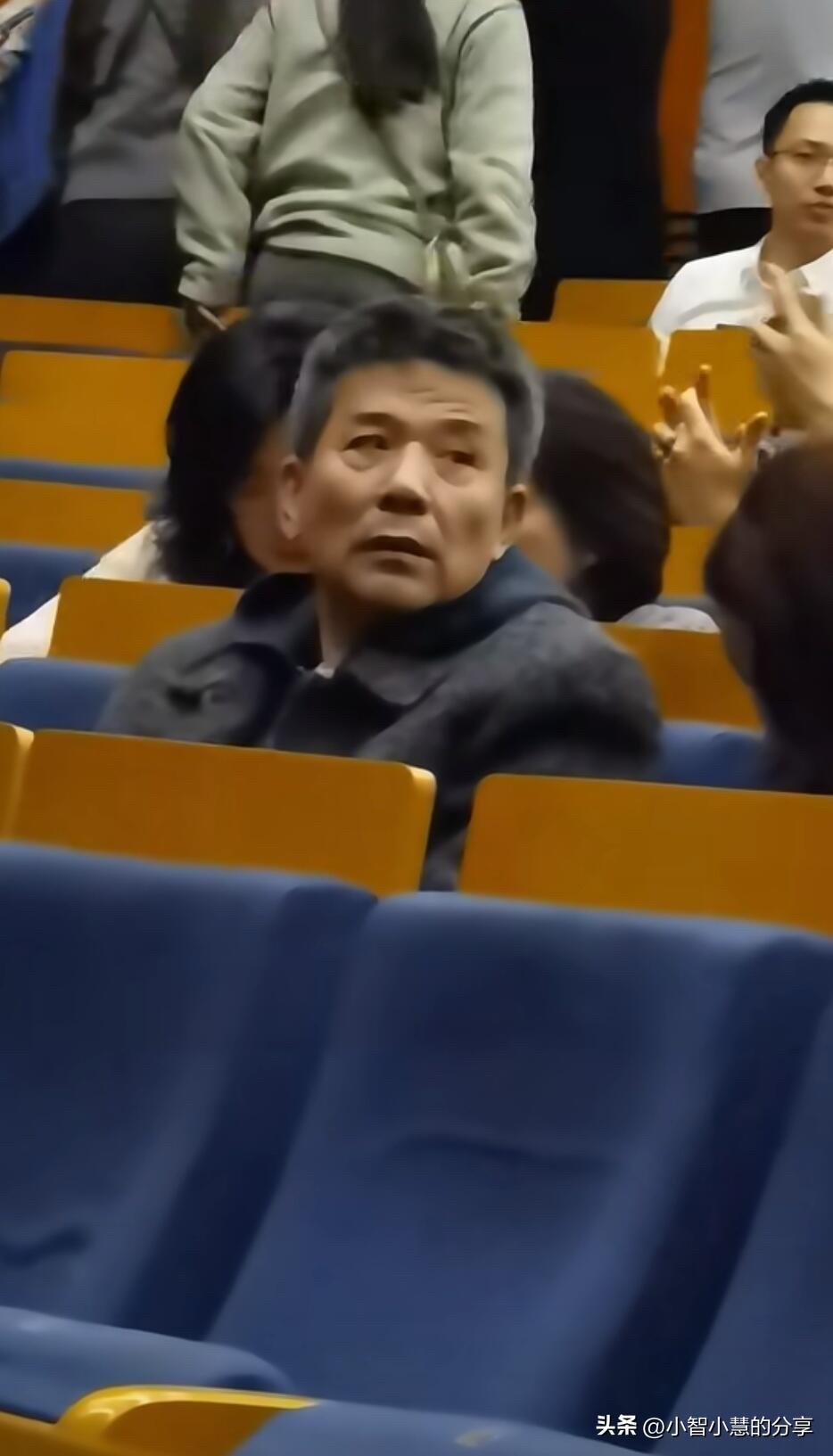 男神都老了，他当年是那么的帅，拍过的戏很多人都喜欢看，岁月不待人，当年的偶像变成