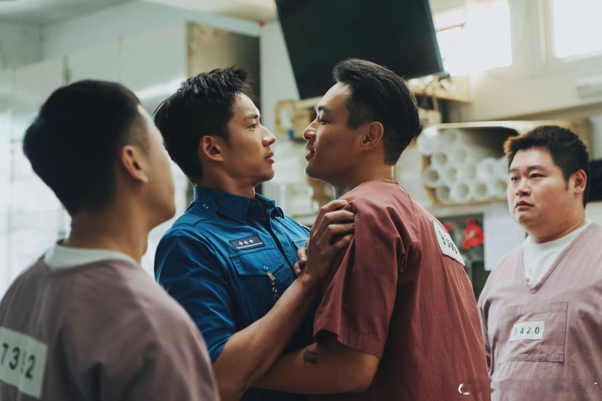 监所男子囚生记 9568的父爱太好哭了！饰演的囚犯拿着孩子照片时的温柔，面对重病