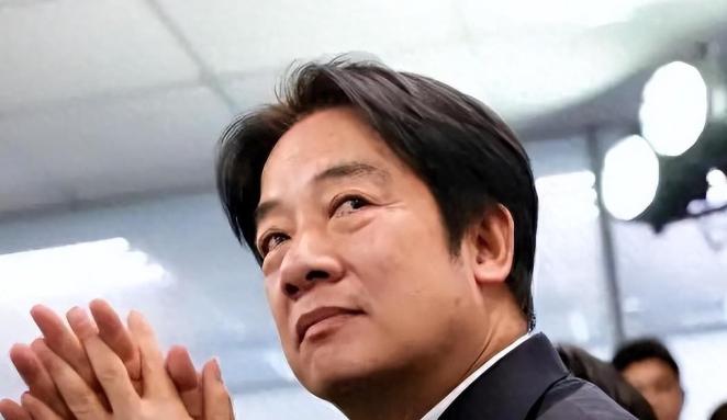 台独金孙，不台独了！。2026年5月17日，民进党创党40周年活动上，赖清德当众