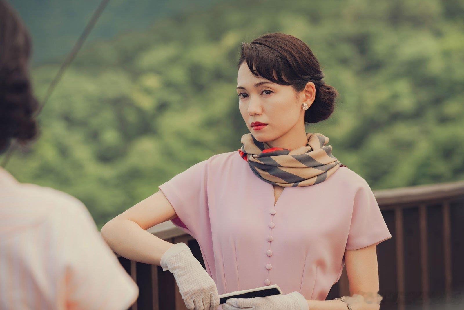 我现在只想立马看这个 原作：石黑一雄《远山淡影》广濑铃x二阶堂富美  25年夏上