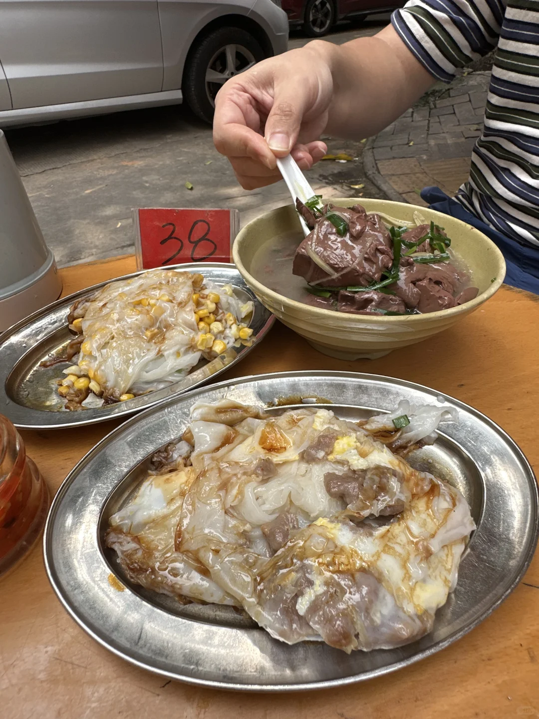 在广州街头的小店！真的便宜又好吃啊😭。。。
