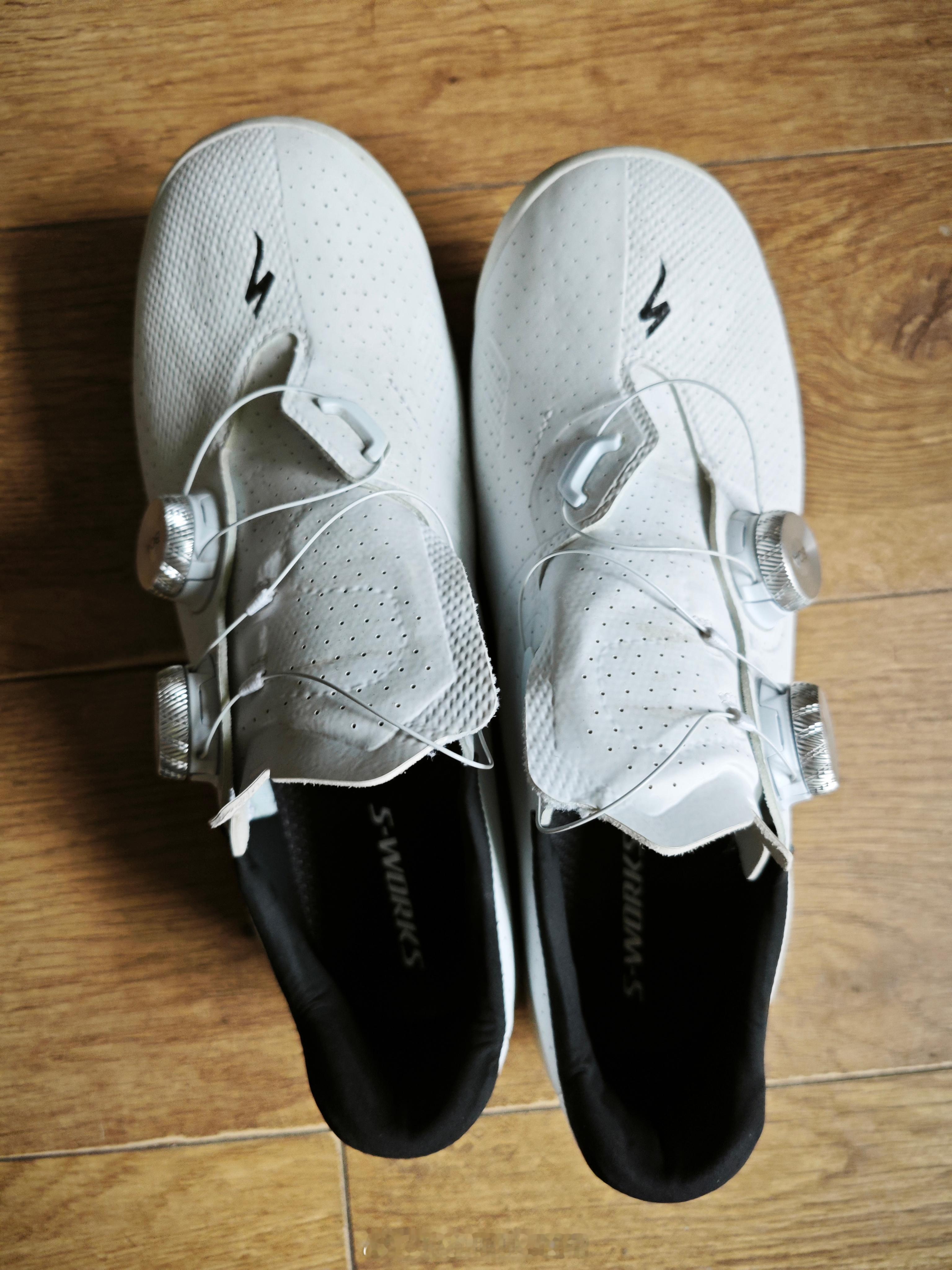 磨合了都一年多了，还是觉得有一点点不舒服，不过这颜值是真的在线啊