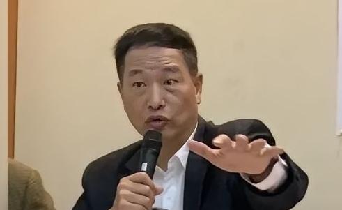 6月12日，台湾前空军副司令退役中将张延廷说：为将人员损耗降至极低，大陆军方正加