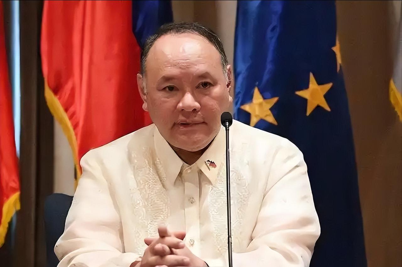 为什么中国这次非得下死手，直接制裁菲律宾现任国防部长？说白了，特奥多罗这回是真把