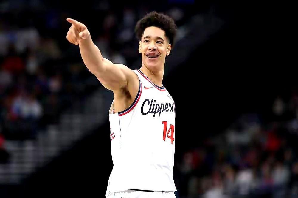 哈登终于等来了他的“卡佩拉”？

祖巴茨一伤，快船新秀尼德豪泽直接顶了上来。最近