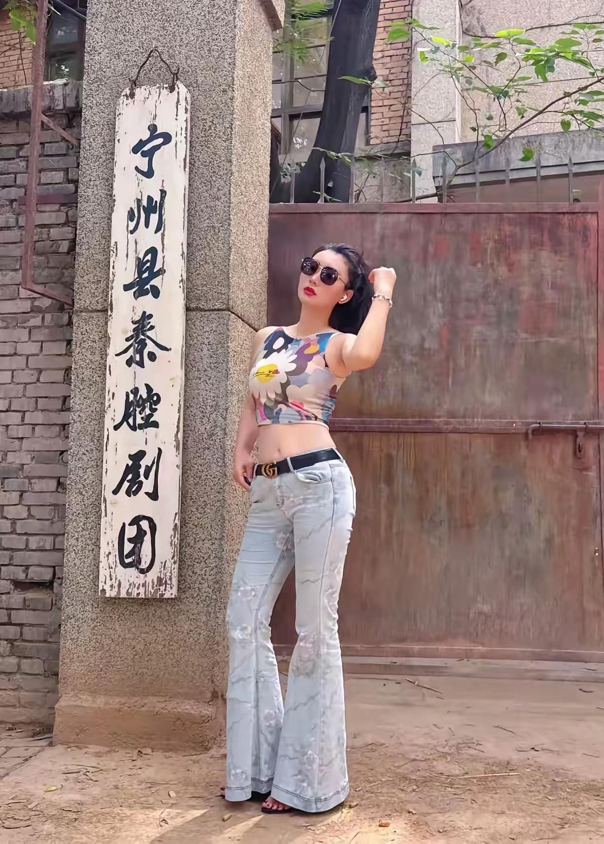 秦腔你会唱吗？宁州有个老剧团，不知道现在解散了没有…
秦腔 秦腔剧团 秦腔戏曲艺