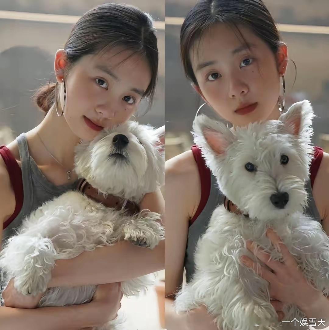 黄多多20岁生日发的家庭照片，能不能洗白不确定，但唯一可以确定的是，20岁的黄多