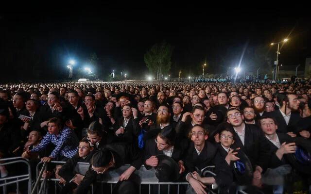 【前方打仗拼命，后方念经造反：以色列2.5万极端正统派强冲军营，只为逃兵役】 数