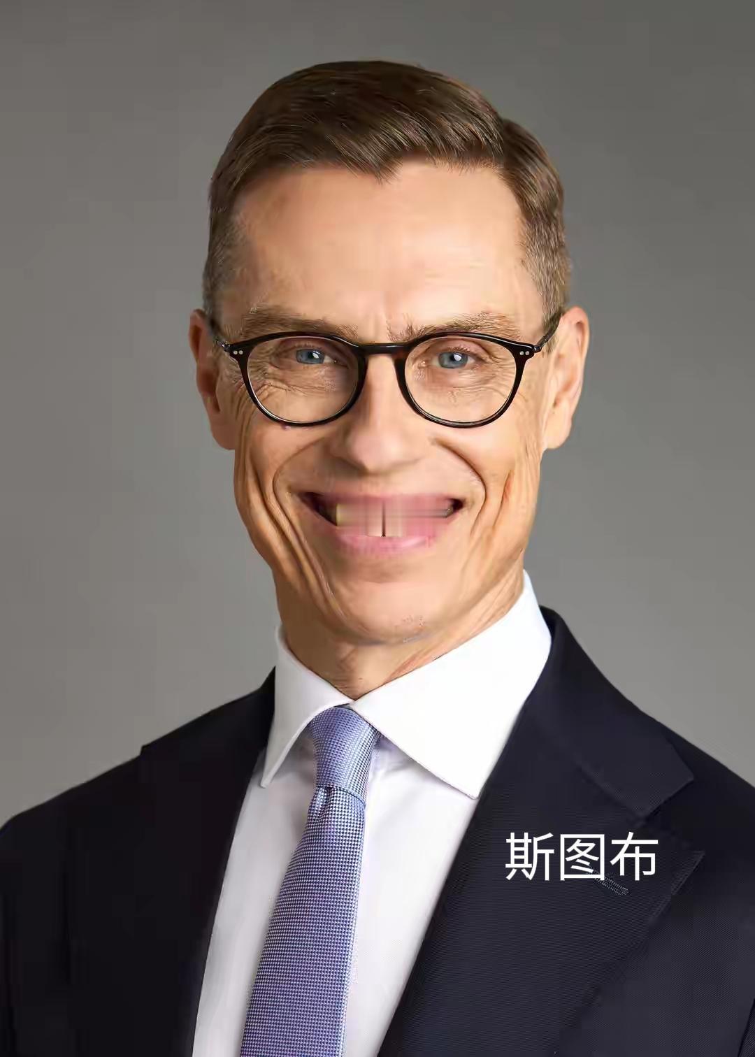 芬兰总统斯图布这话感觉不是在歌颂泽连斯基、贬低普京；而是在赞美苏联（俄罗斯）、打