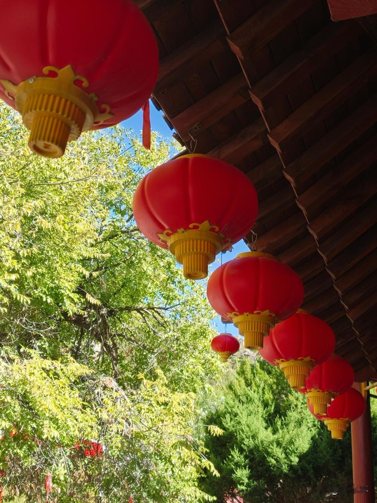 a股上班，开门黑，
科创板大跌了，跌破了年线，跌破了月线上升趋势，
截止今天，各