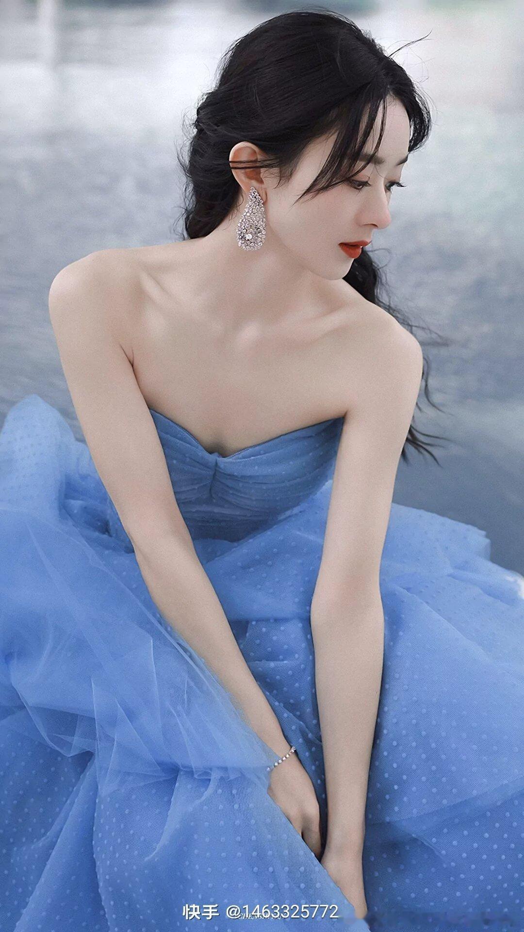 赵丽颖 "🦋.书有结局，但我与你的故事没有”