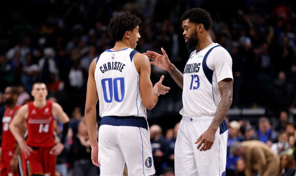 在2月5日交易截止日前，达拉斯独行侠对通过交易调整阵容持开放态度，但球队并不打算