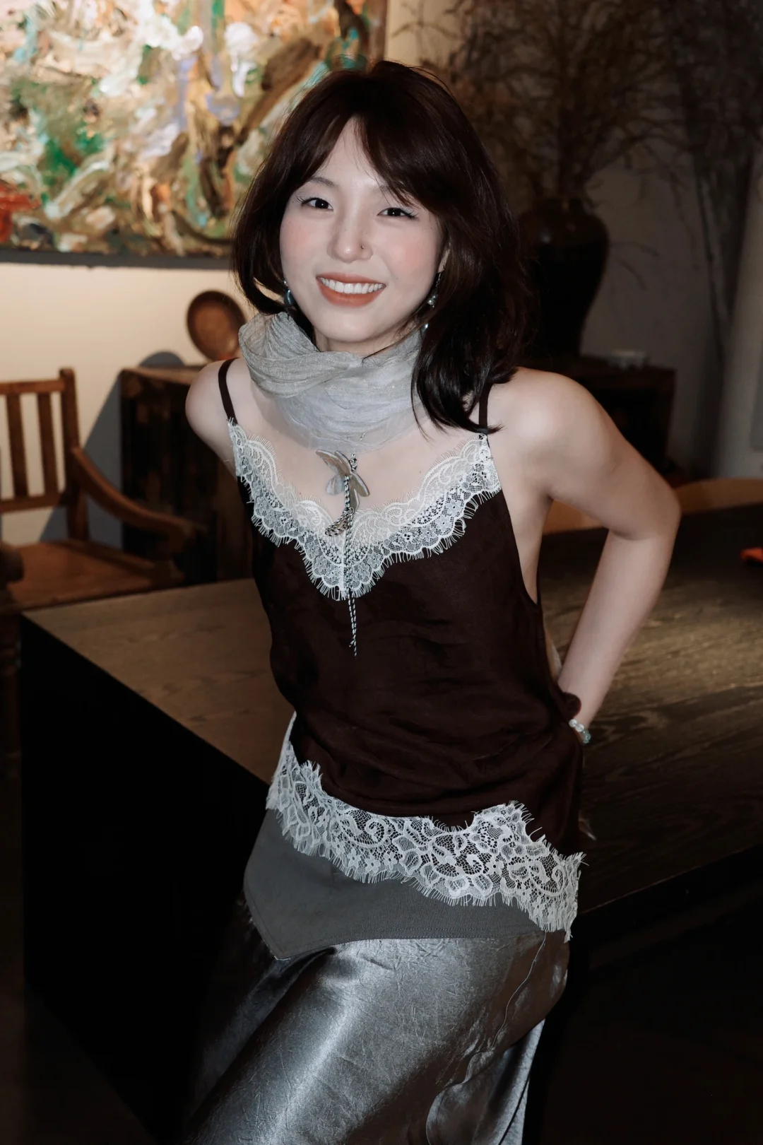 穿了耳洞的女子下辈子还要做女人