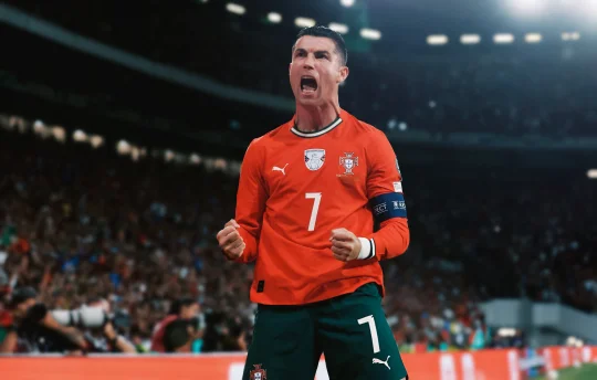 C罗破纪录之夜！独享世预赛历史射手王