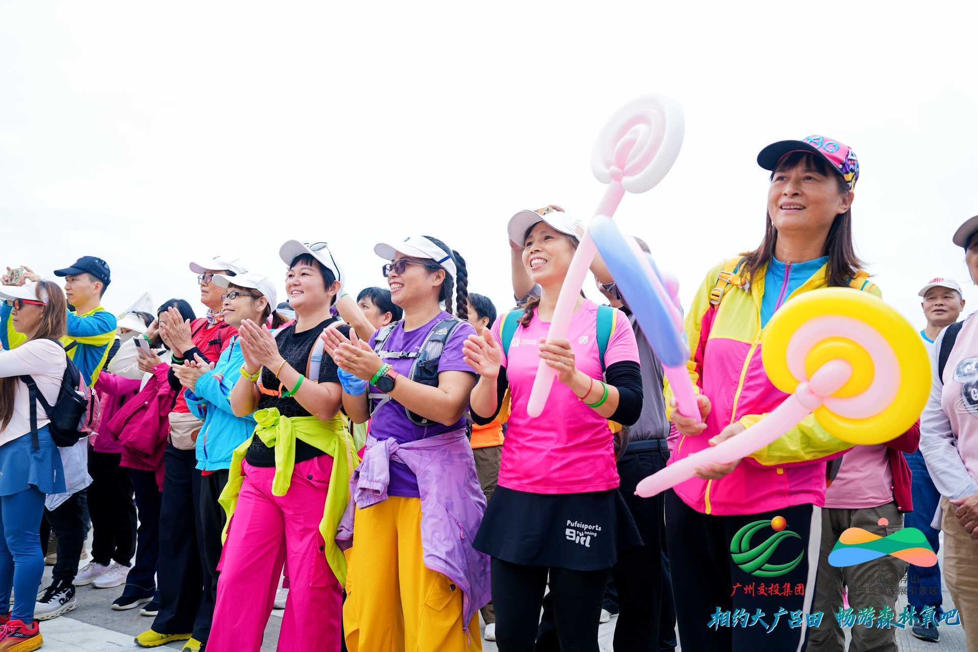 今天的活动，真是好多女[捂嘴哭][捂嘴哭] ​​​