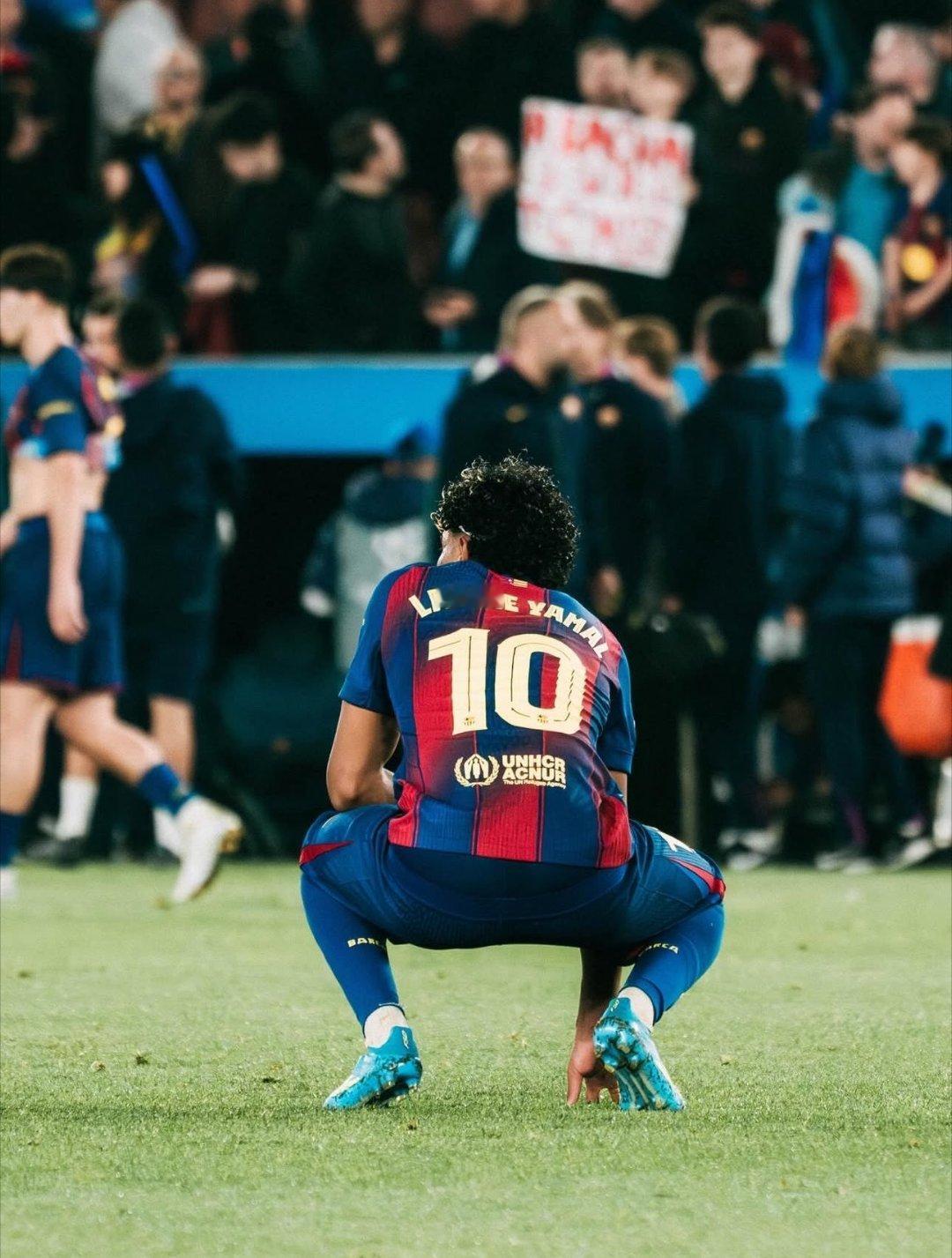 亚马尔ins更新🆕： 事情还没结束，伙计们。我们将在回场比赛中全力以赴。永远团